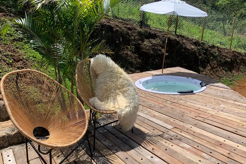 Cabana Lobo Guará - com banheira de hidromassagem